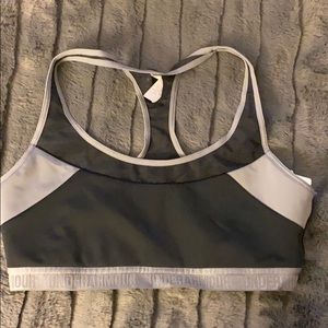 Under Armour Medium Sports Bra